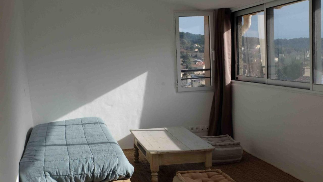 De Charme - Parc Du Luberon Apartment